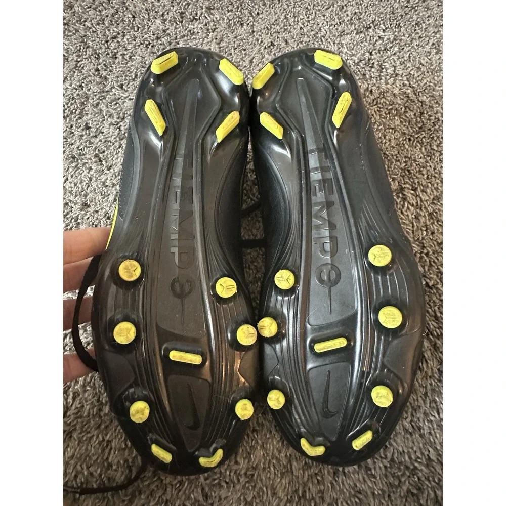 Nike Boys Tiempo - Size 5 Y Black - Soccer Cleats Shoes
